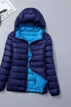 Women Light Weight Winter Jackets 2023 New Autumn Hooded Windproof White Duck Down Coats Ultralight Portable Puffer Parkas